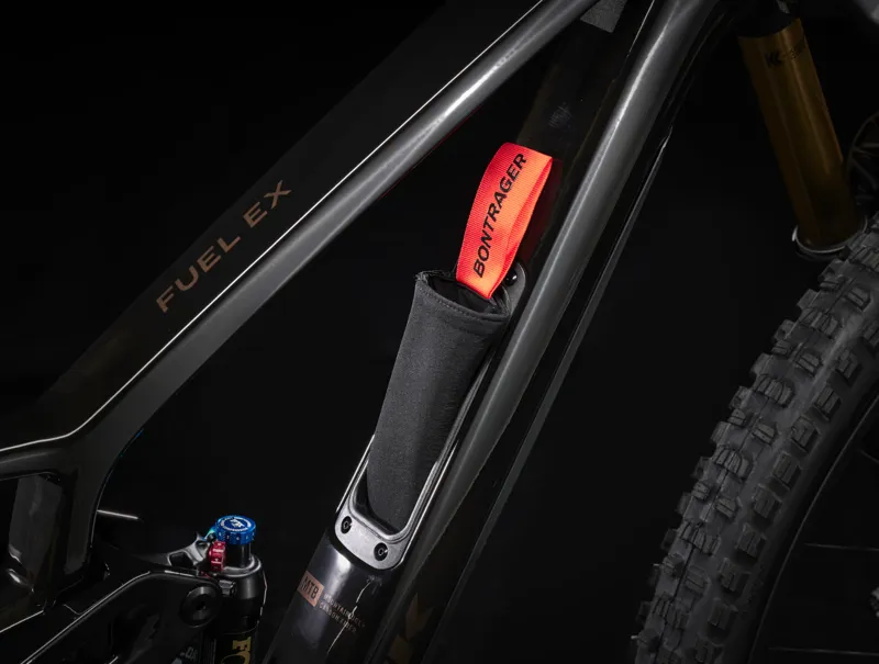 Trek Fuel EX 9.9 XTR Full Suspension Mountain Bike 2024 in Deep Smoke-2